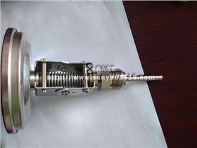 雙金屬溫度計中的可動外螺紋是什么？