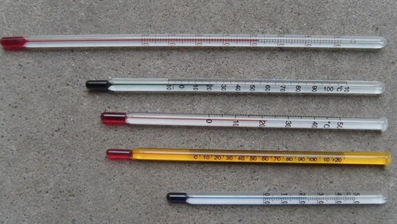 體溫計和溫度計的三個構(gòu)造和使用上的不同點