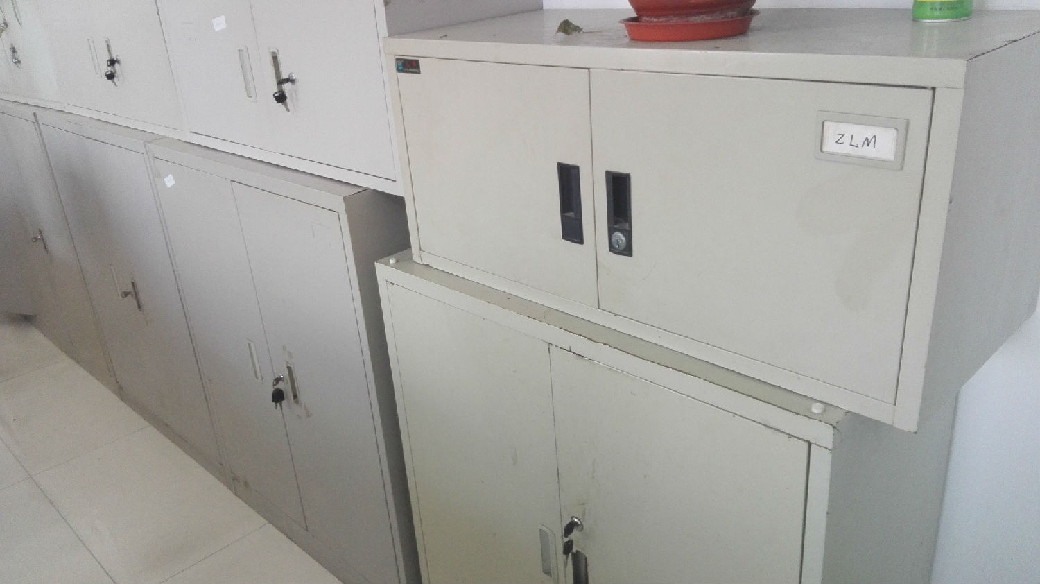 保護(hù)文件的檔案室溫度計(jì)