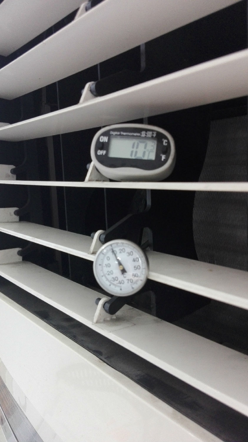 空調(diào)出風(fēng)口溫度由溫度計來幫你了解2.jpg 空調(diào)出風(fēng)口溫度由溫度計來幫你了解2.jpg