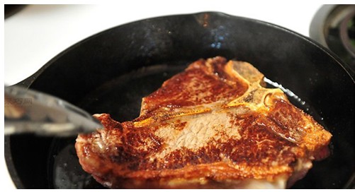 煎牛排離不開食品溫度計(jì)